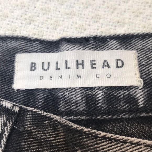 Bullhead Denim distressed denim shorts - Picture 3 of 7